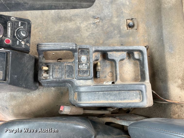 image for item OG9847 1997 GMC  7500 asphalt patch truck