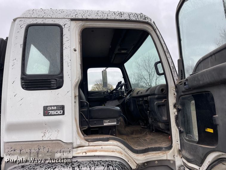 image for item OG9847 1997 GMC  7500 asphalt patch truck