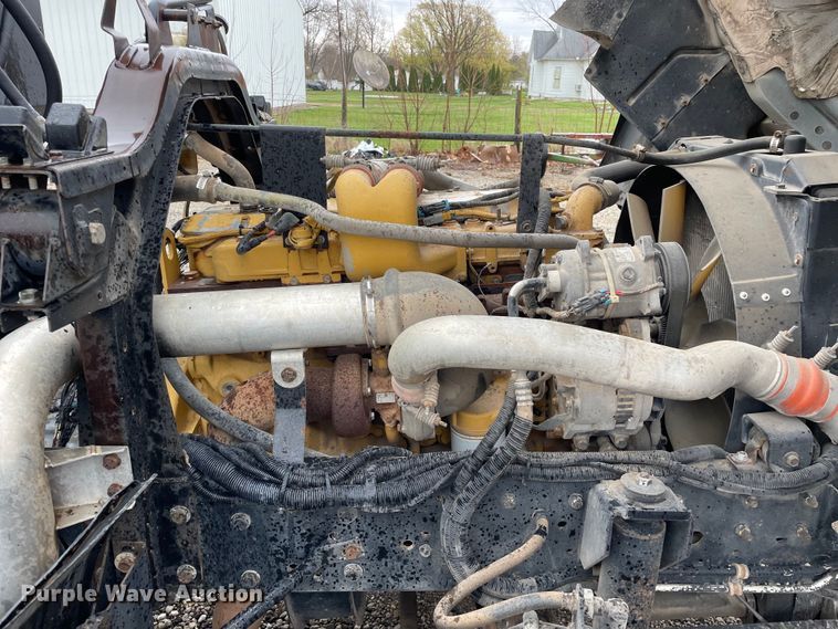 image for item OG9847 1997 GMC  7500 asphalt patch truck