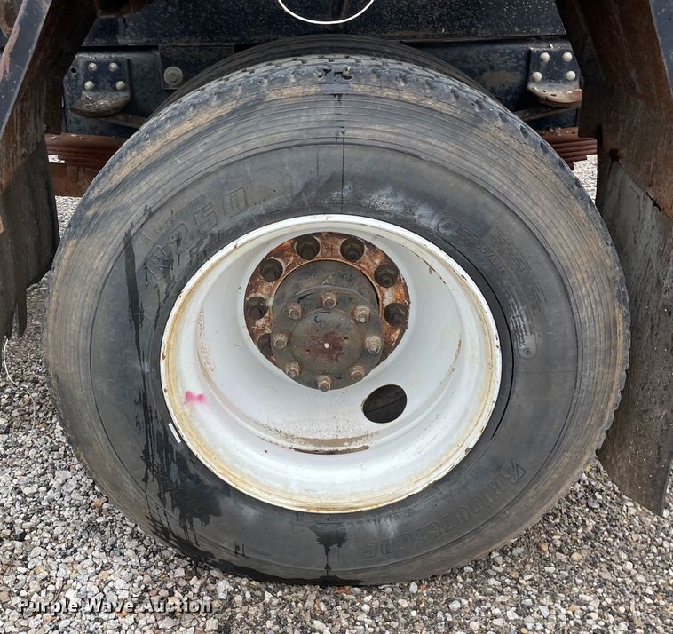 image for item OG9847 1997 GMC  7500 asphalt patch truck