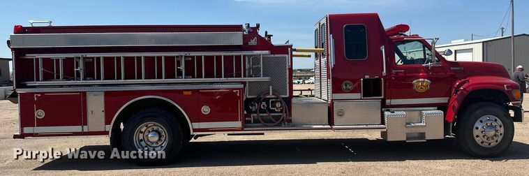 image for item OL9718 1995 Ford pumper fire truck