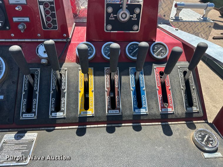 image for item OL9718 1995 Ford pumper fire truck