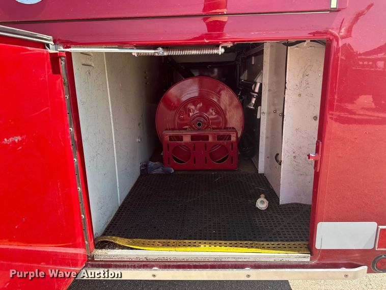 image for item OL9718 1995 Ford pumper fire truck