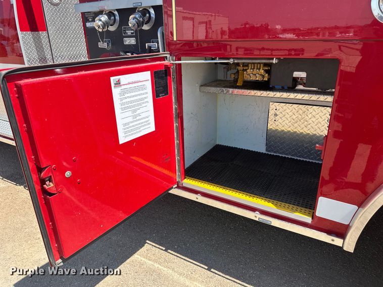 image for item OL9718 1995 Ford pumper fire truck