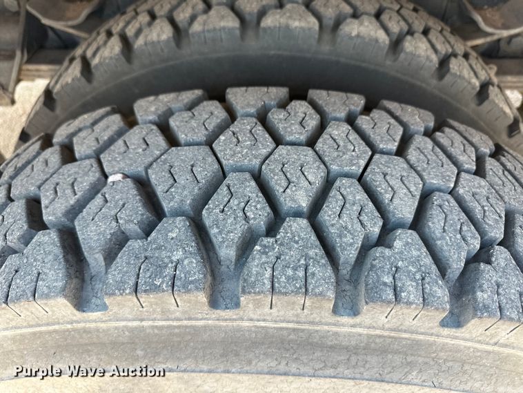 image for item OL9718 1995 Ford pumper fire truck