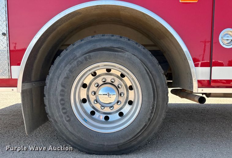 image for item OL9718 1995 Ford pumper fire truck