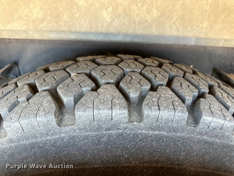 image for item OL9718 1995 Ford pumper fire truck