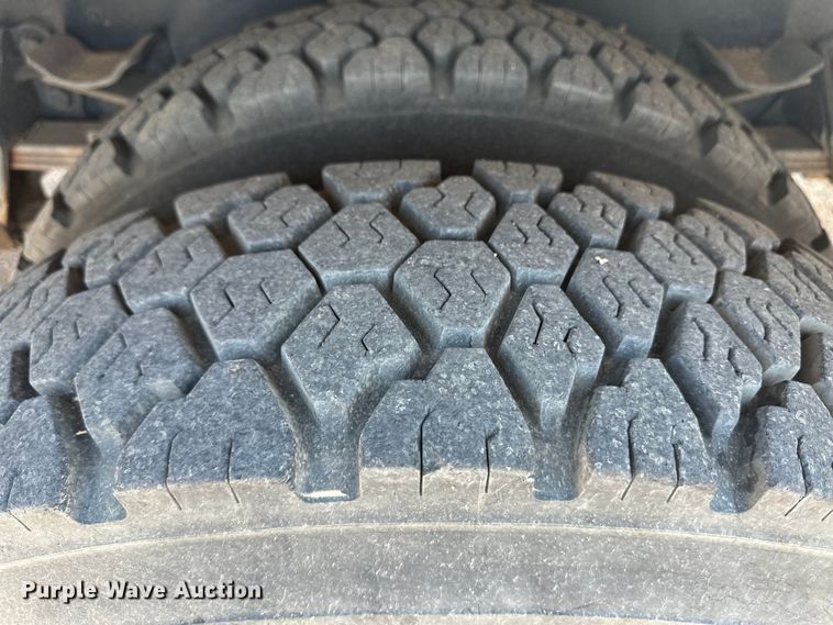 image for item OL9718 1995 Ford pumper fire truck