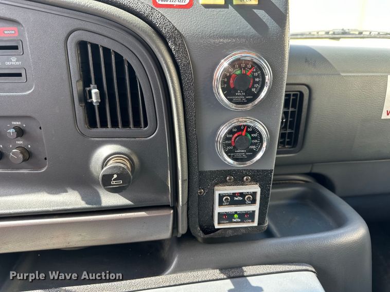 image for item OL9720 1992 Ford Econoline 350 ambulance