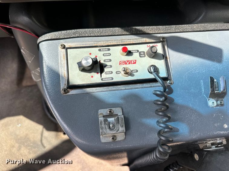 image for item OL9720 1992 Ford Econoline 350 ambulance