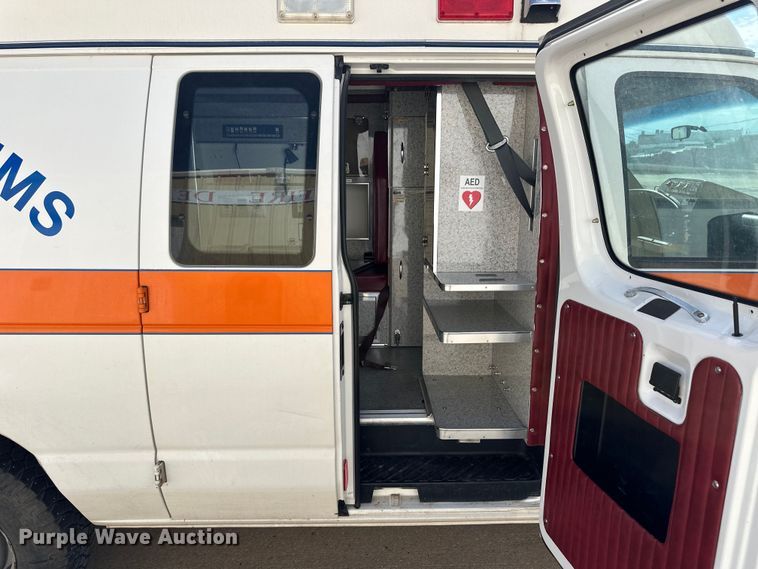 image for item OL9720 1992 Ford Econoline 350 ambulance