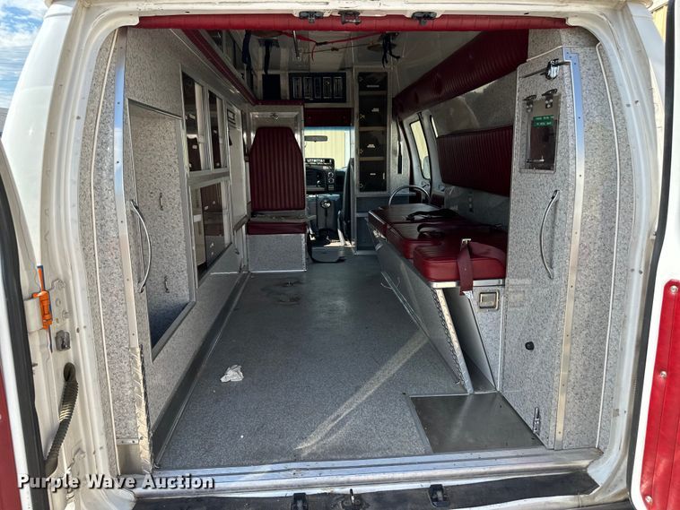image for item OL9720 1992 Ford Econoline 350 ambulance