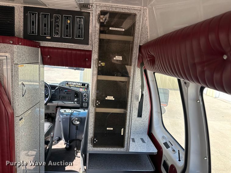 image for item OL9720 1992 Ford Econoline 350 ambulance