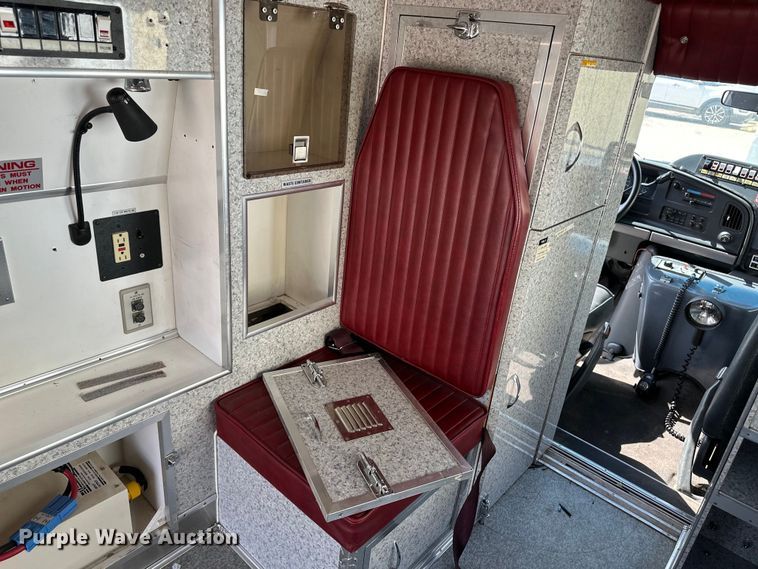 image for item OL9720 1992 Ford Econoline 350 ambulance