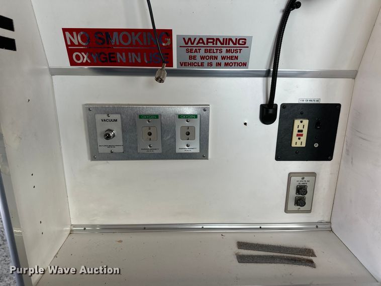 image for item OL9720 1992 Ford Econoline 350 ambulance