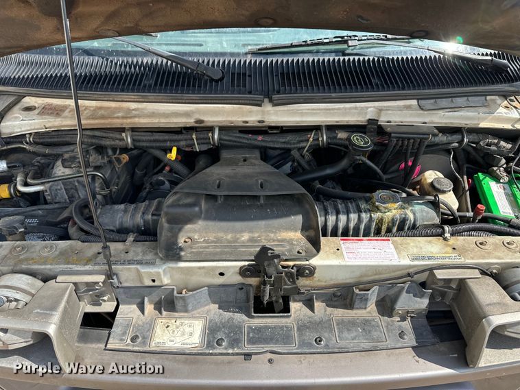 image for item OL9720 1992 Ford Econoline 350 ambulance