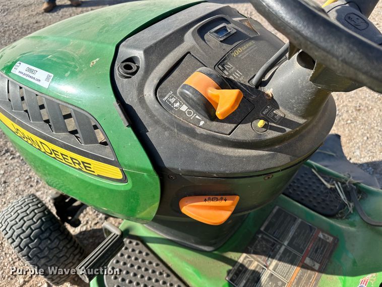 image for item OM9937 John Deere D125 lawn mower