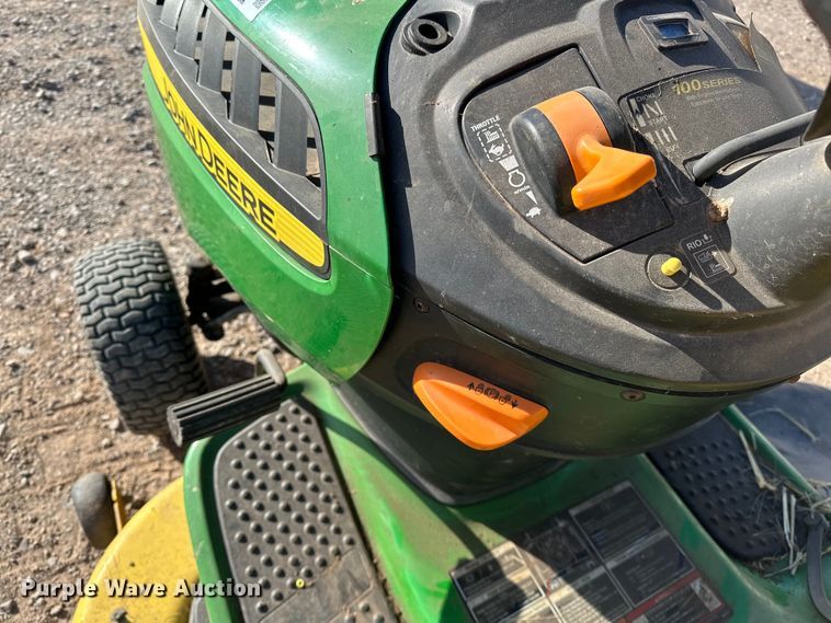 image for item OM9937 John Deere D125 lawn mower