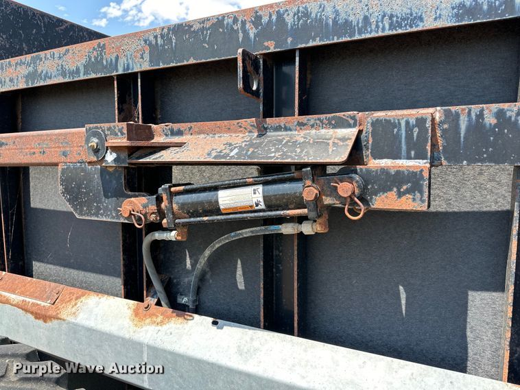 image for item DK6715 Meyers VB750 manure spreader