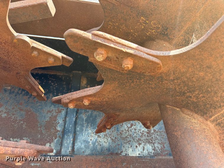 image for item DK6715 Meyers VB750 manure spreader