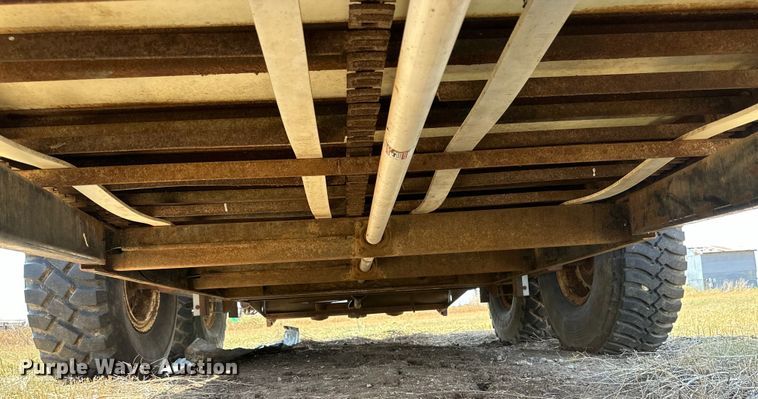 image for item DK6715 Meyers VB750 manure spreader