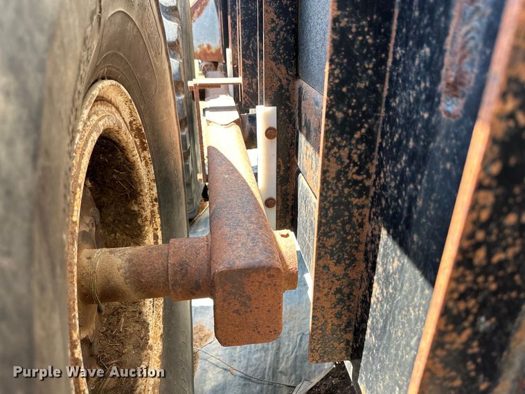 image for item DK6715 Meyers VB750 manure spreader