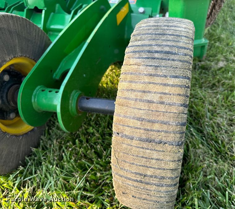 image for item DL4478 John Deere FC15R batwing rotary mower