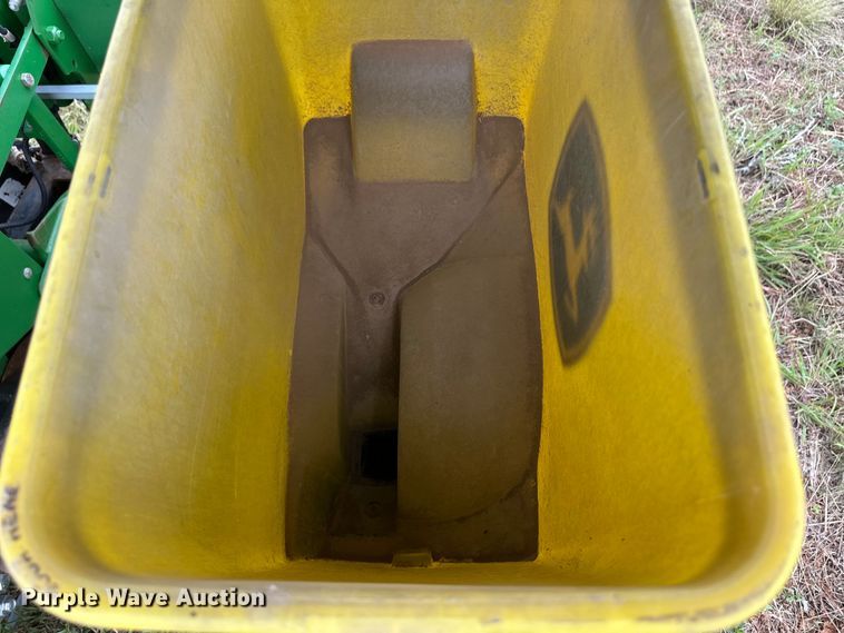 image for item DM2723 2009 John Deere 1720 Max Emerge XP no-till planter