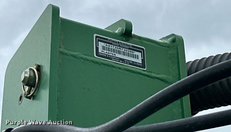 image for item DM2723 2009 John Deere 1720 Max Emerge XP no-till planter