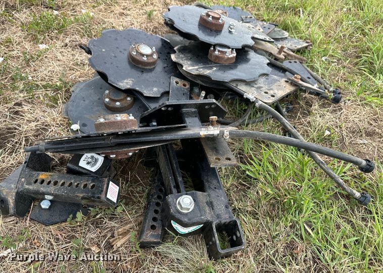 image for item DM2723 2009 John Deere 1720 Max Emerge XP no-till planter