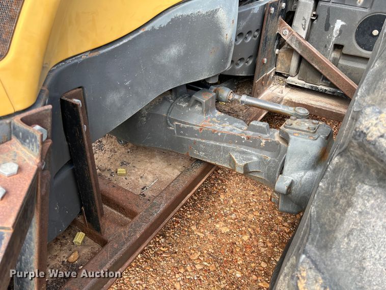 image for item DO2481 2009 Challenger MT645C MFWD tractor