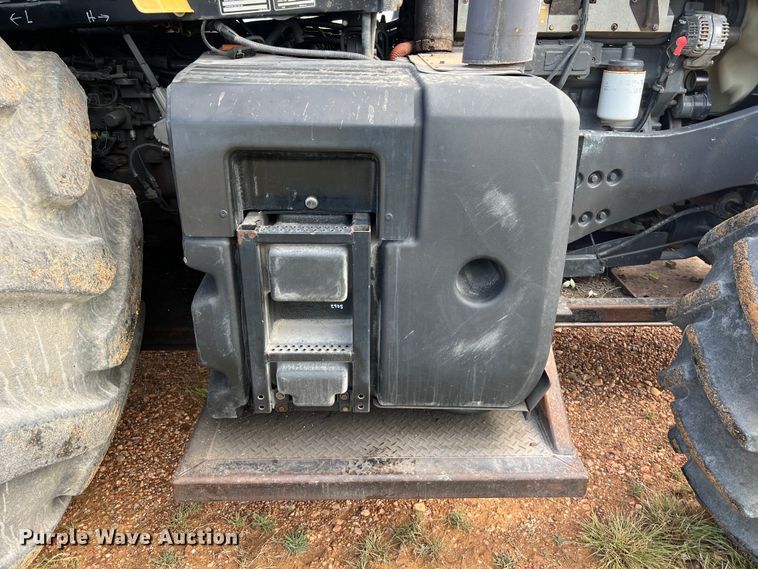 image for item DO2481 2009 Challenger MT645C MFWD tractor