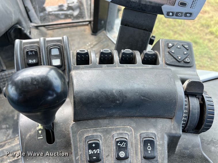 image for item DO2481 2009 Challenger MT645C MFWD tractor