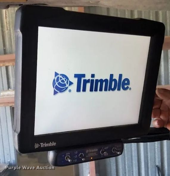 image for item DO2481 2009 Challenger MT645C MFWD tractor