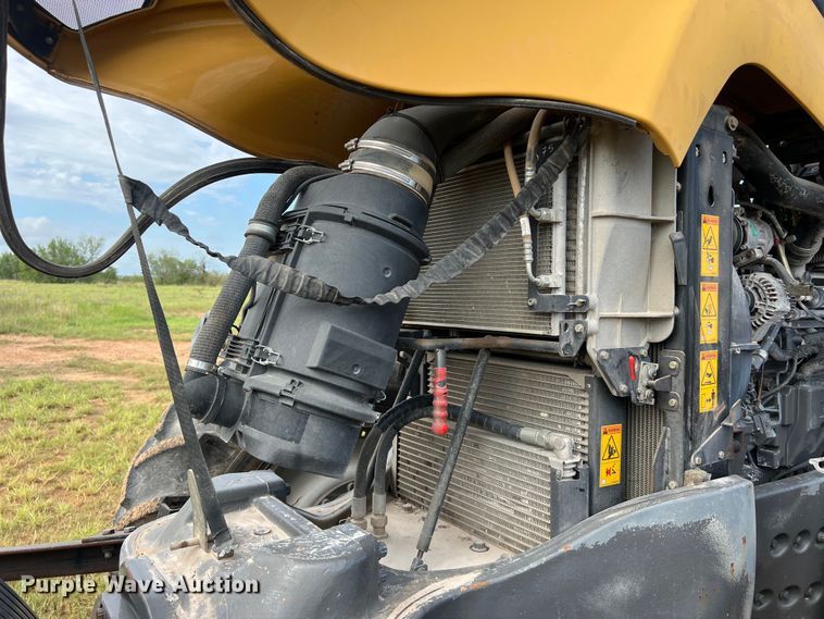 image for item DO2481 2009 Challenger MT645C MFWD tractor