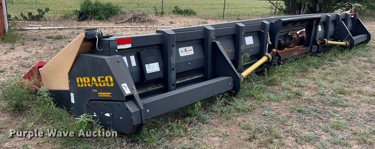 image for item DO2484 2012 Olimac Dragon N12 corn head