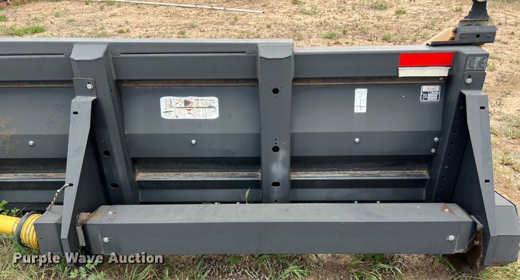 image for item DO2484 2012 Olimac Dragon N12 corn head