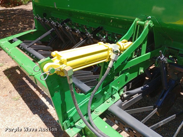 image for item DP1194 John Deere 8350 grain drill