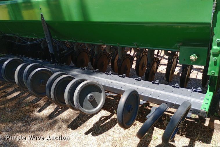 image for item DP1194 John Deere 8350 grain drill