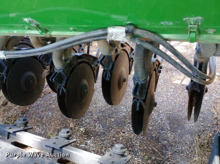 image for item DP1194 John Deere 8350 grain drill