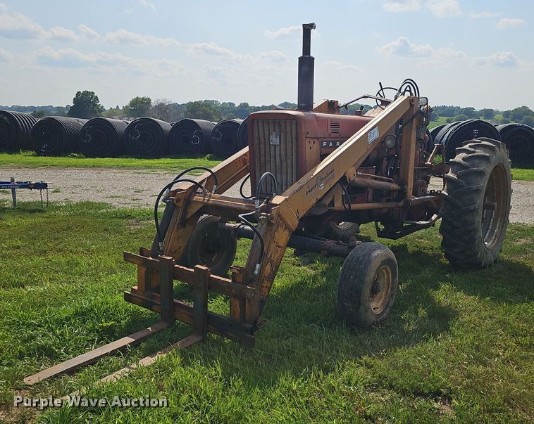 image for item DP6554 1963 Farmall McCormick F706 tractor