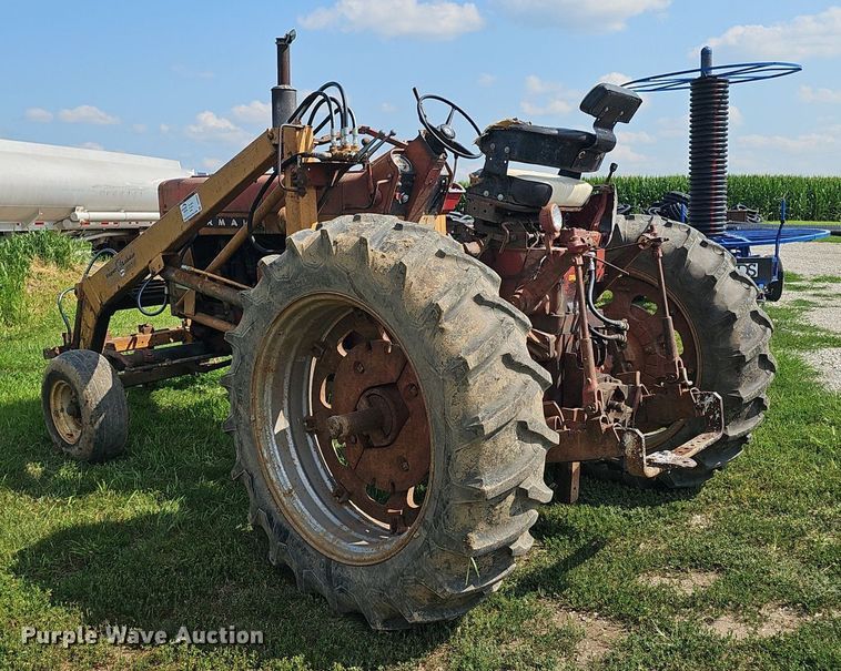 image for item DP6554 1963 Farmall McCormick F706 tractor
