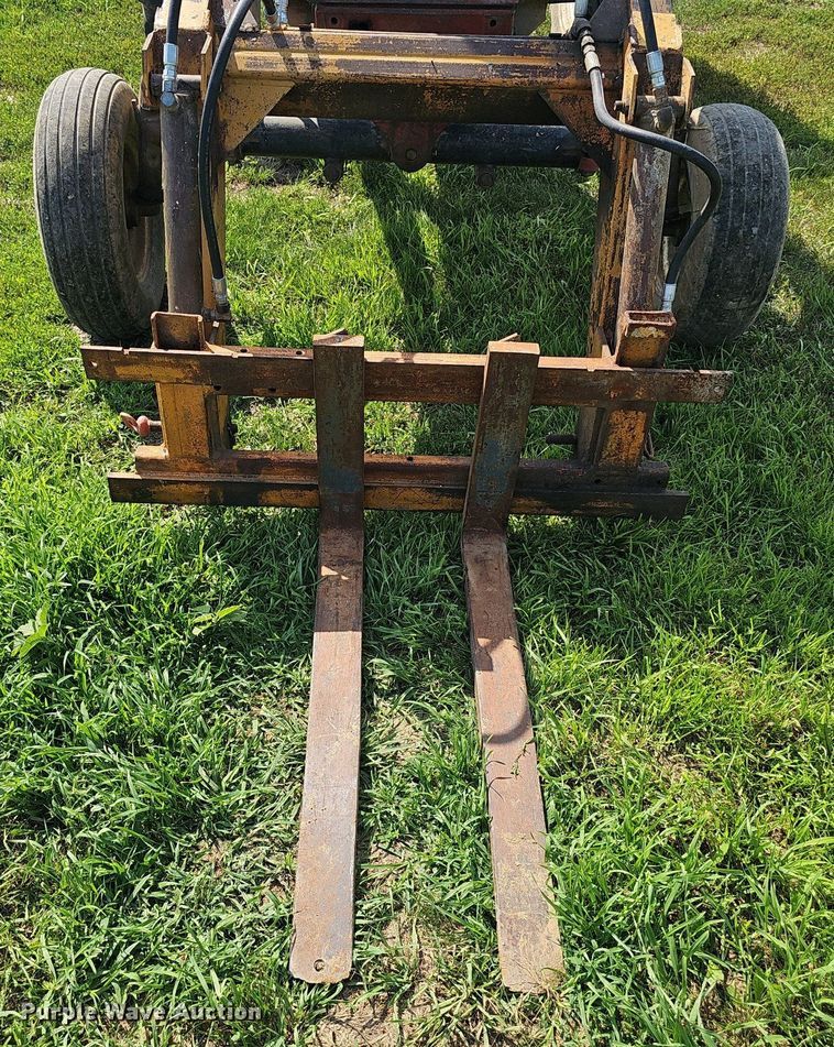 image for item DP6554 1963 Farmall McCormick F706 tractor