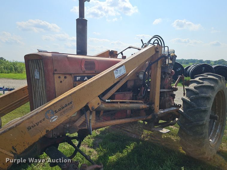 image for item DP6554 1963 Farmall McCormick F706 tractor