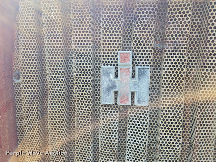 image for item DP6554 1963 Farmall McCormick F706 tractor