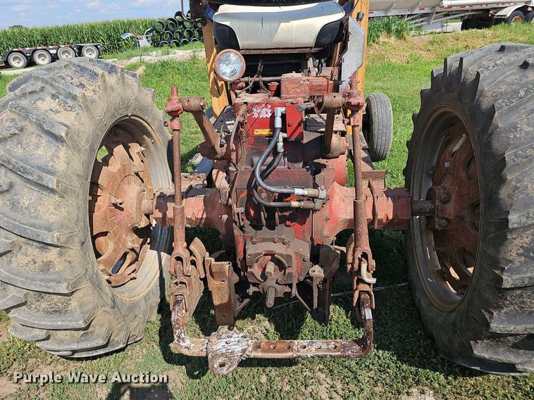 image for item DP6554 1963 Farmall McCormick F706 tractor