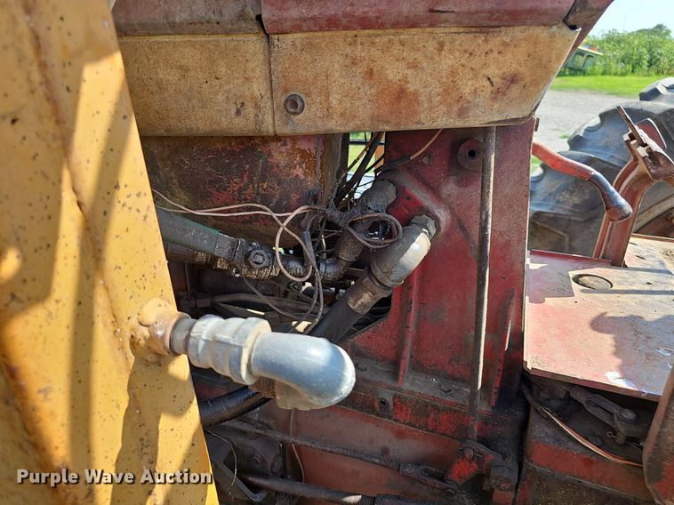 image for item DP6554 1963 Farmall McCormick F706 tractor