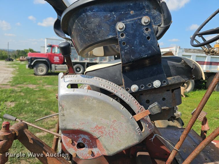 image for item DP6554 1963 Farmall McCormick F706 tractor