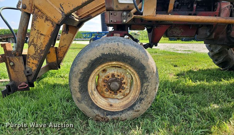 image for item DP6554 1963 Farmall McCormick F706 tractor