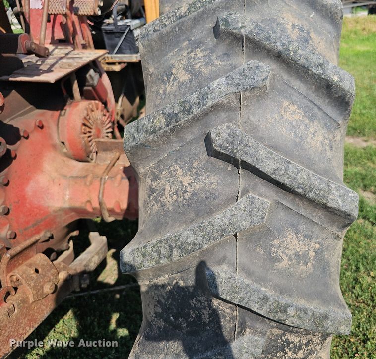 image for item DP6554 1963 Farmall McCormick F706 tractor